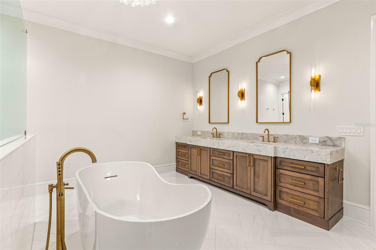 BEACH PARK - Residential