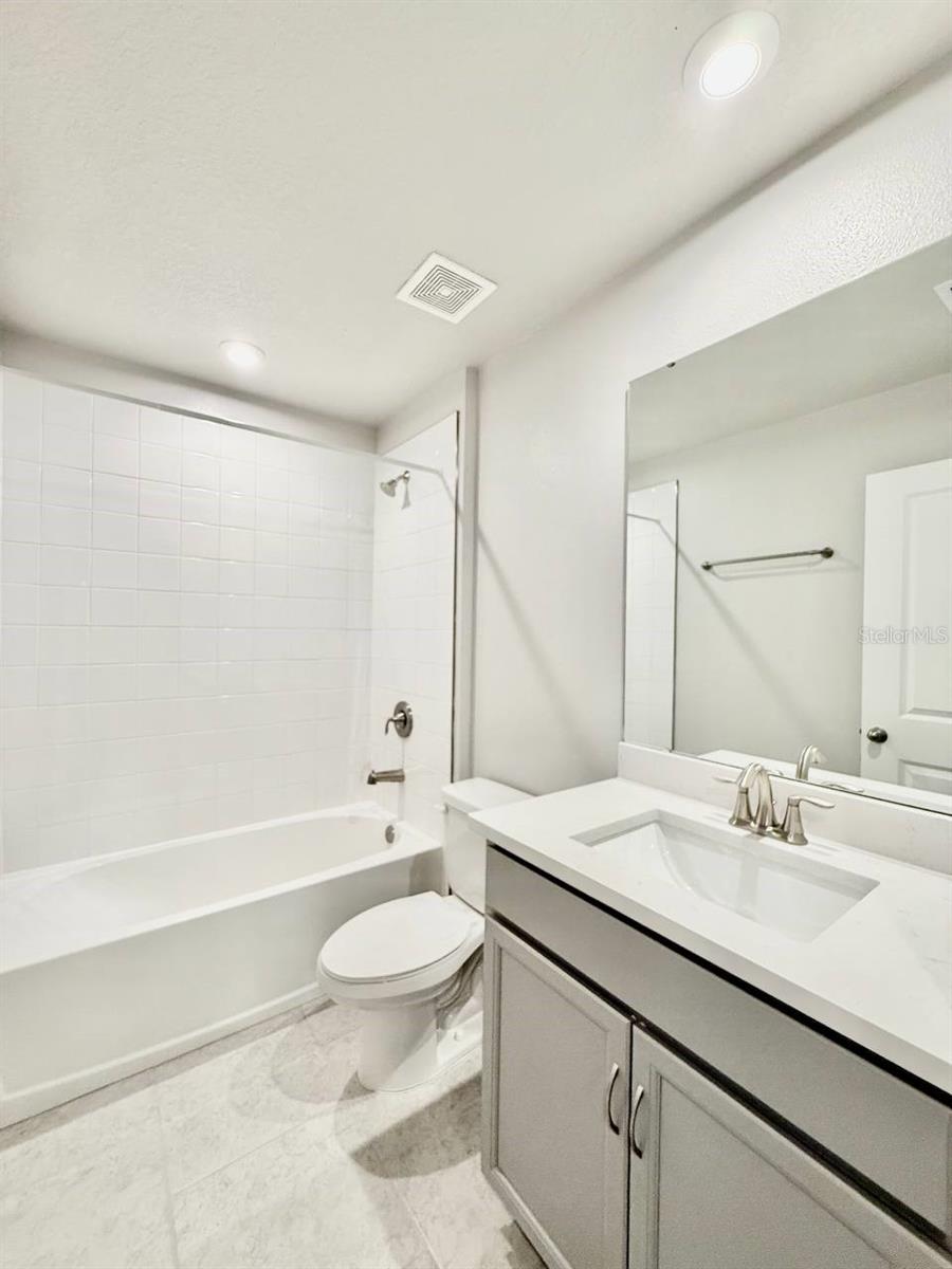 BLOOMINGDALE TOWNES - Residential Lease