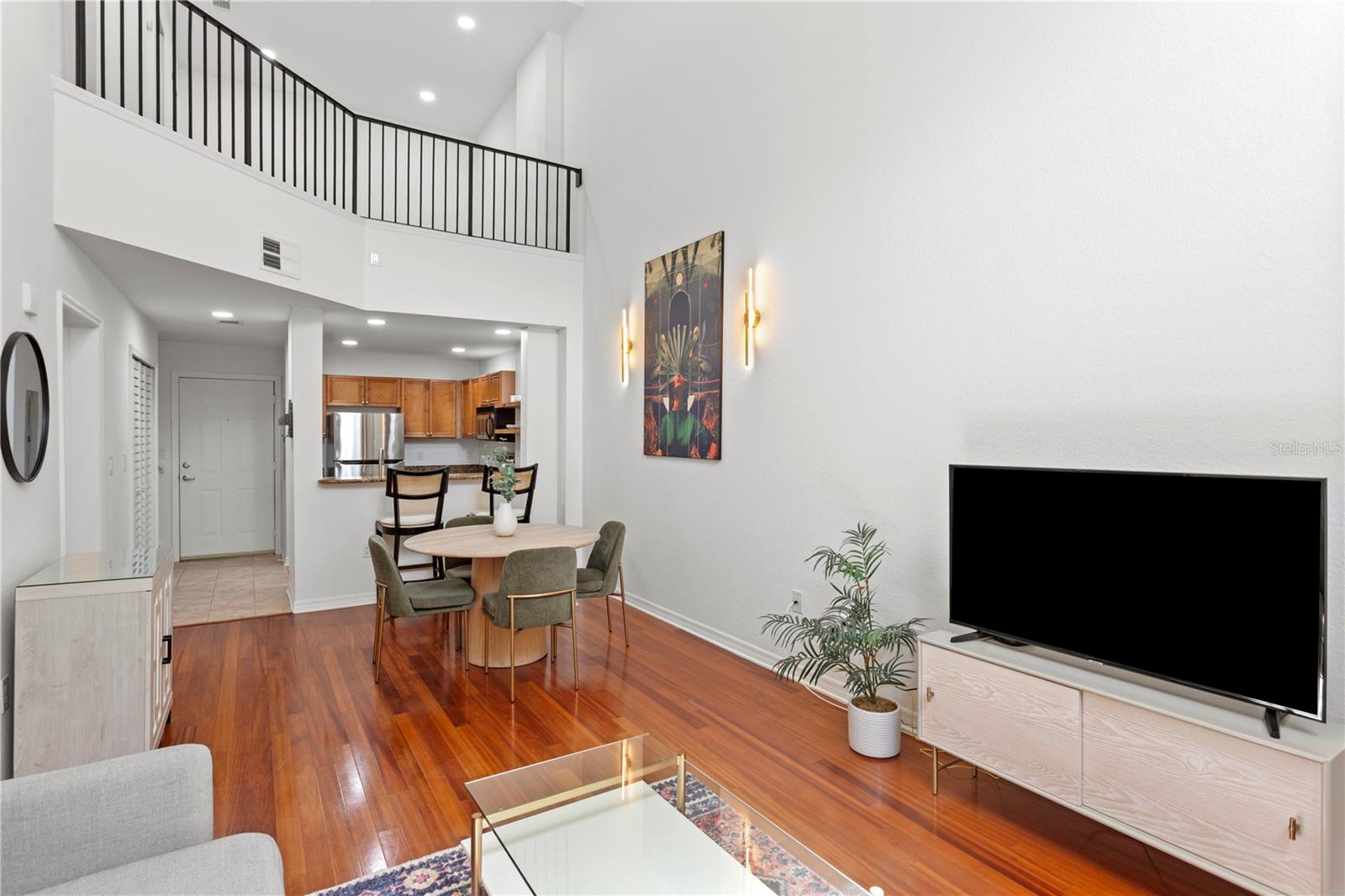 PARKCREST HARBOUR ISLAND CONDO - Residential