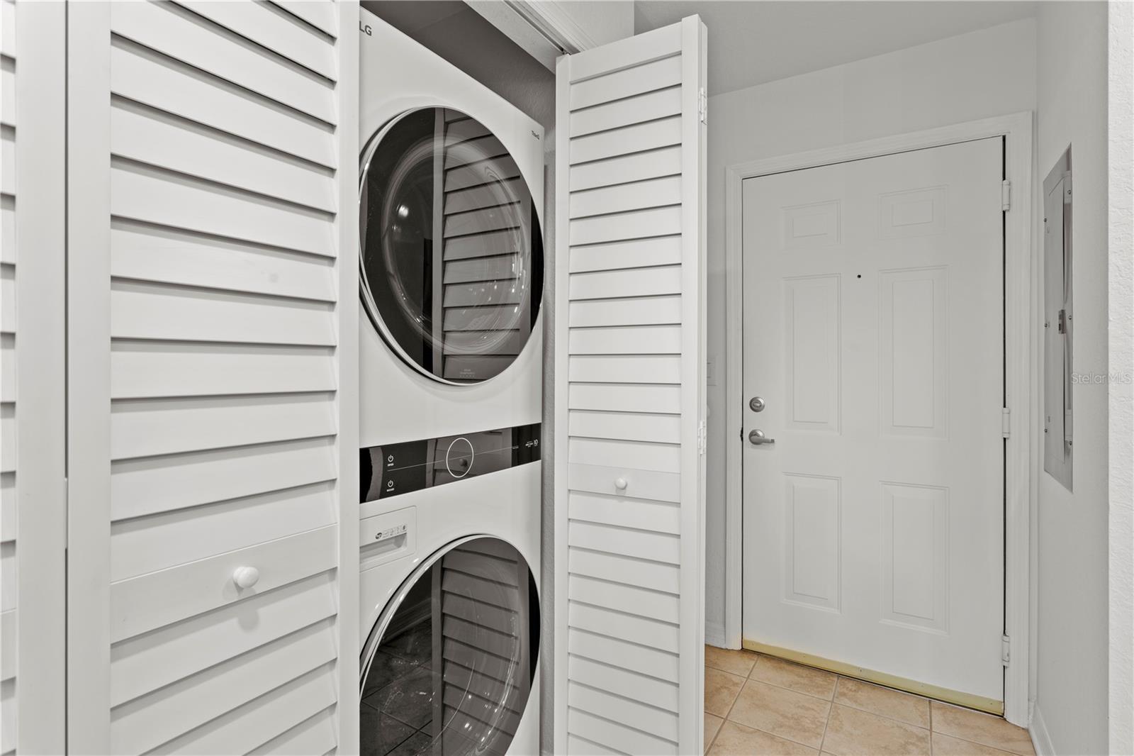 PARKCREST HARBOUR ISLAND CONDO - Residential