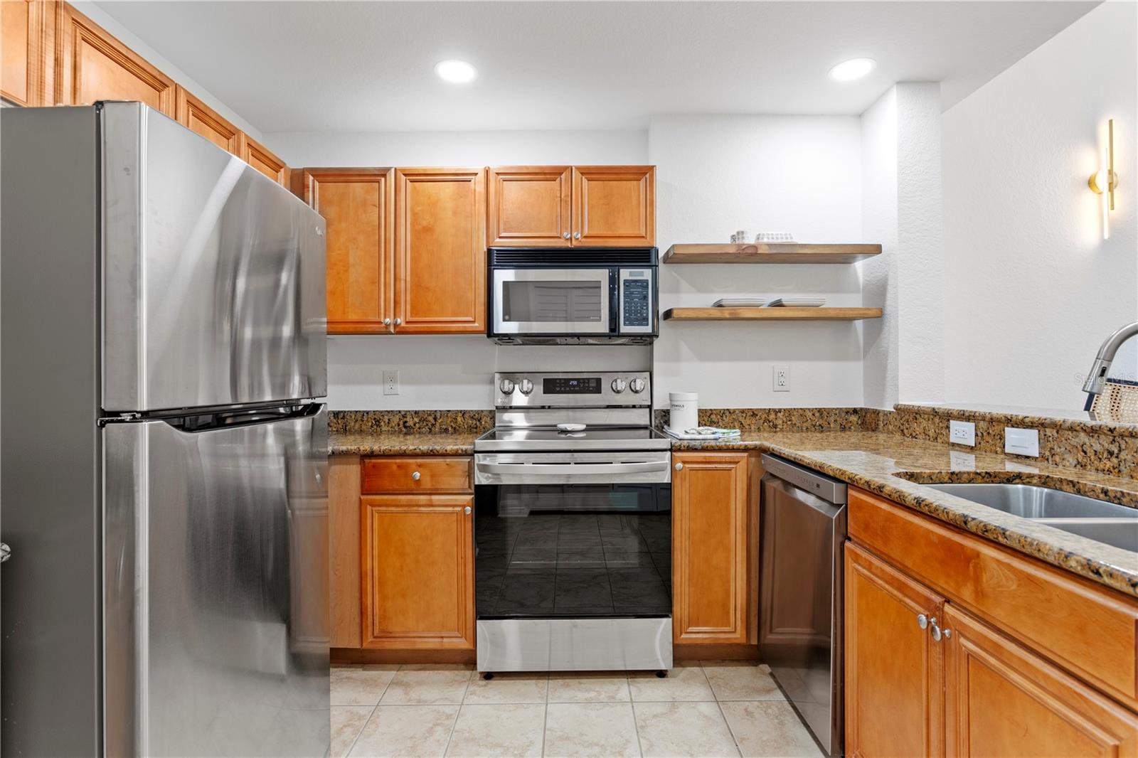 PARKCREST HARBOUR ISLAND CONDO - Residential