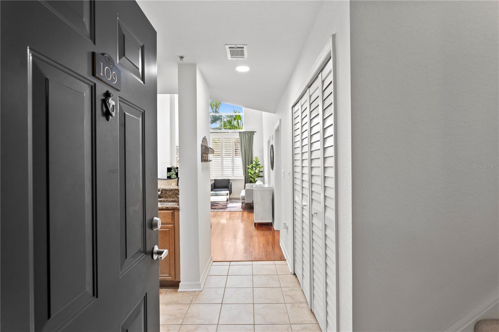 PARKCREST HARBOUR ISLAND CONDO - Residential
