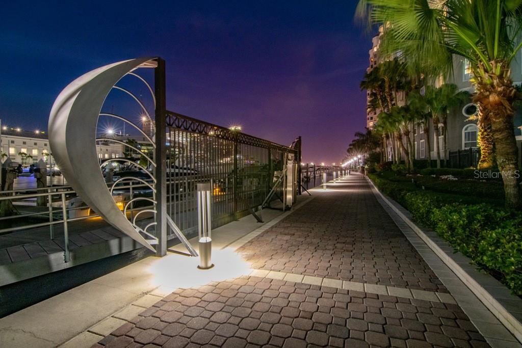 PARKCREST HARBOUR ISLAND CONDO - Residential
