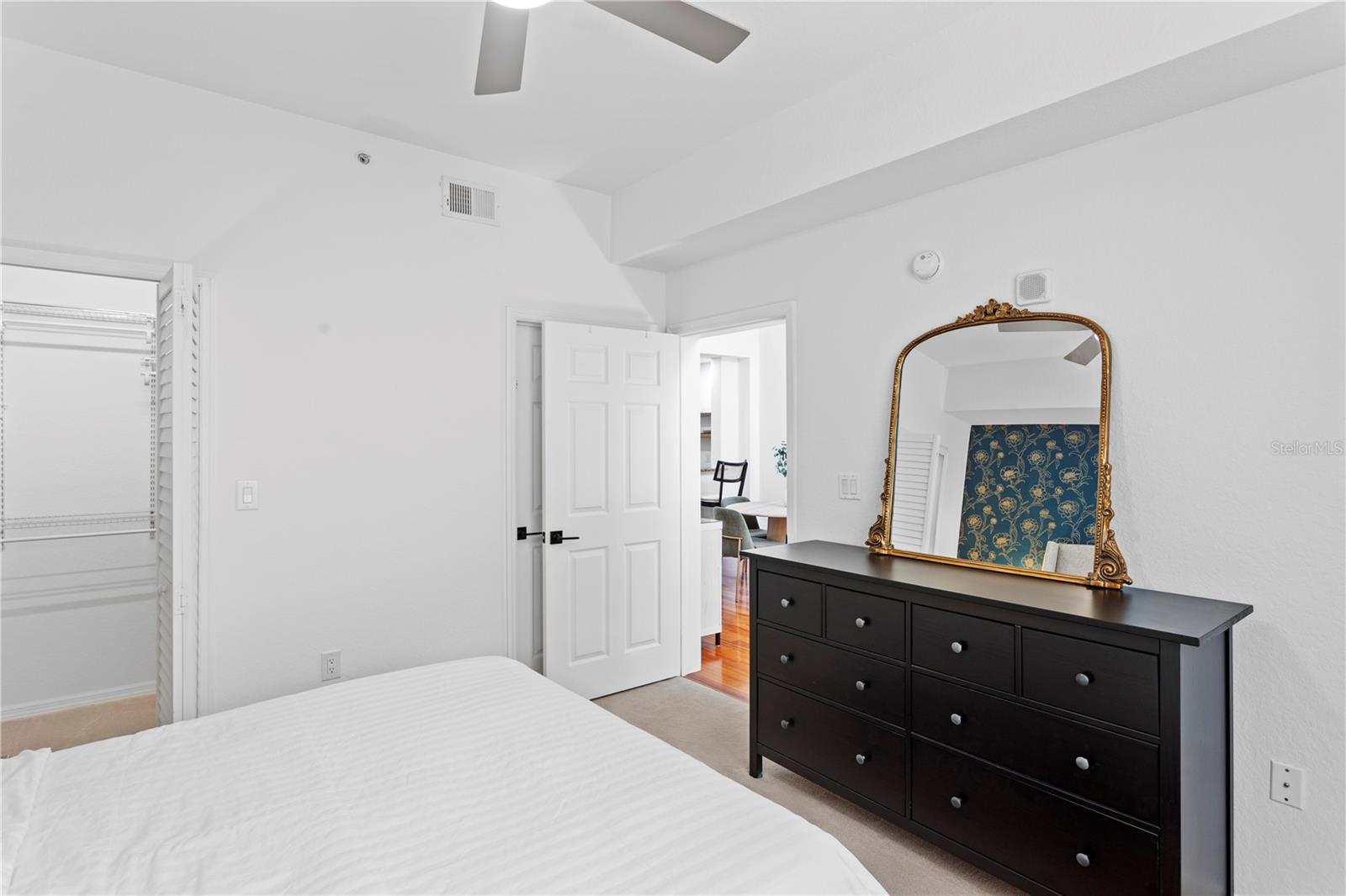 PARKCREST HARBOUR ISLAND CONDO - Residential