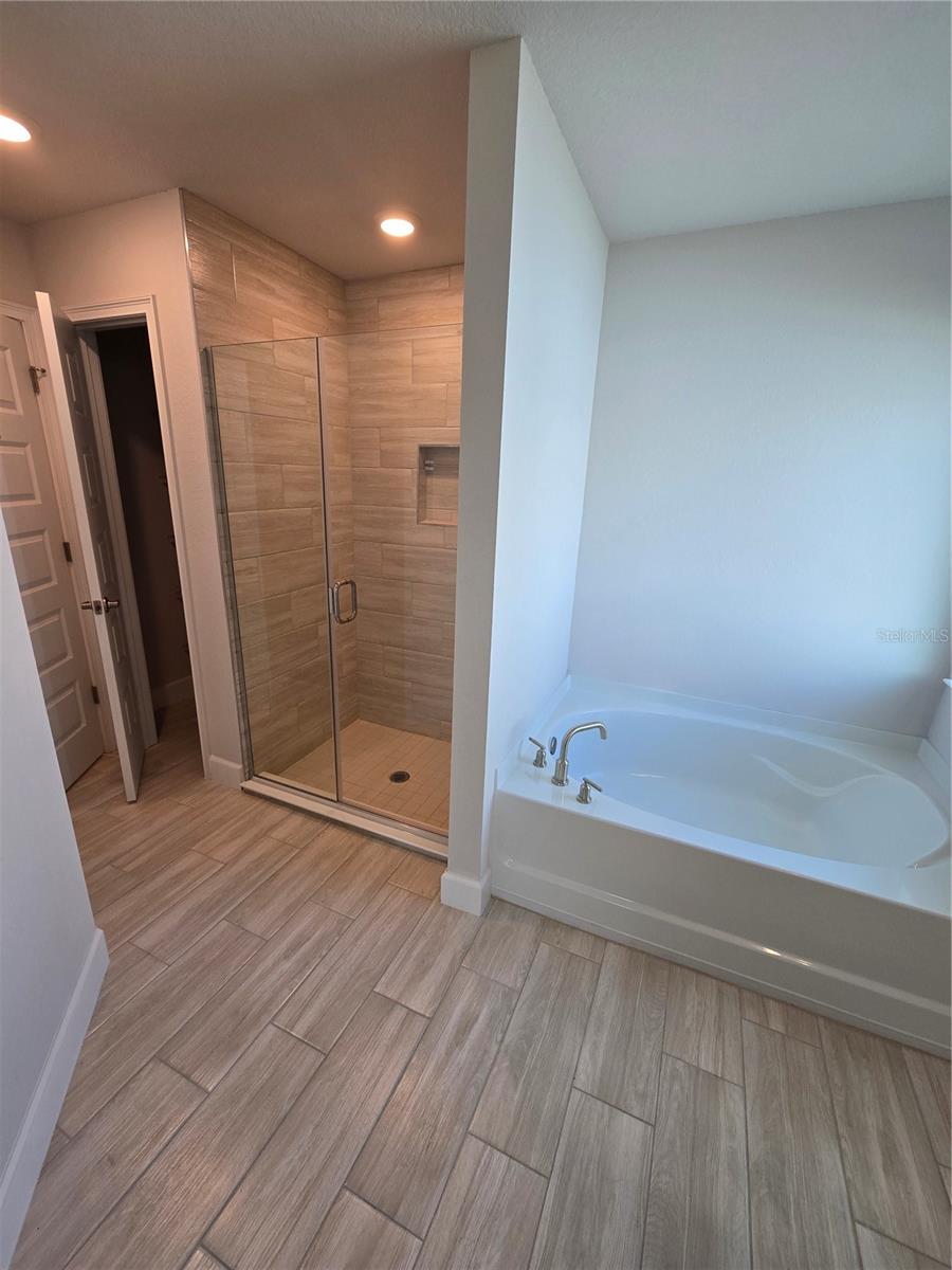 WYLD PALMS VILLAGE CONDOMINIUM - Residential