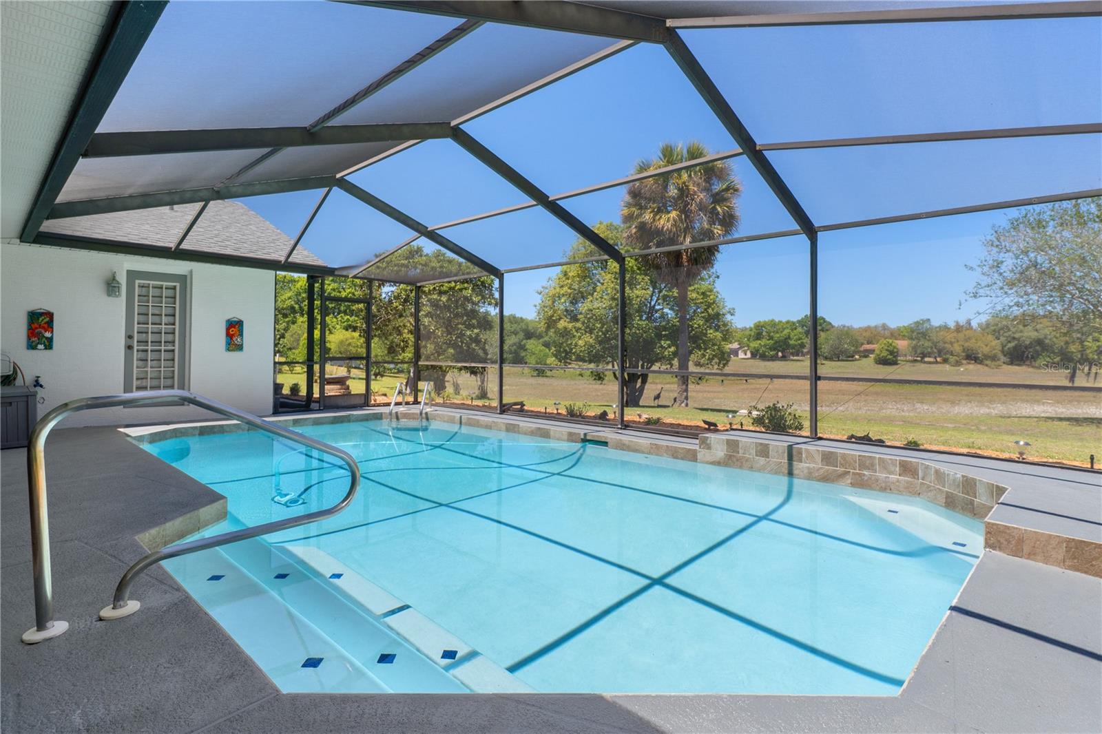 AUTUMN OAKS - Residential