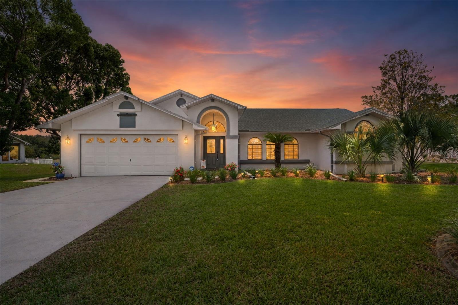 AUTUMN OAKS - Residential