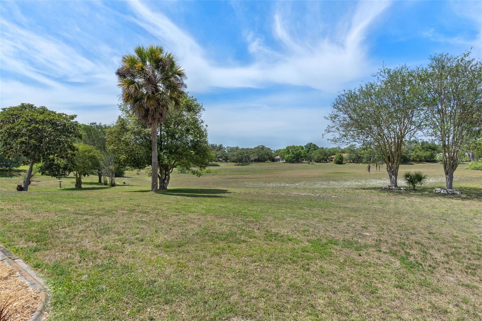 AUTUMN OAKS - Residential