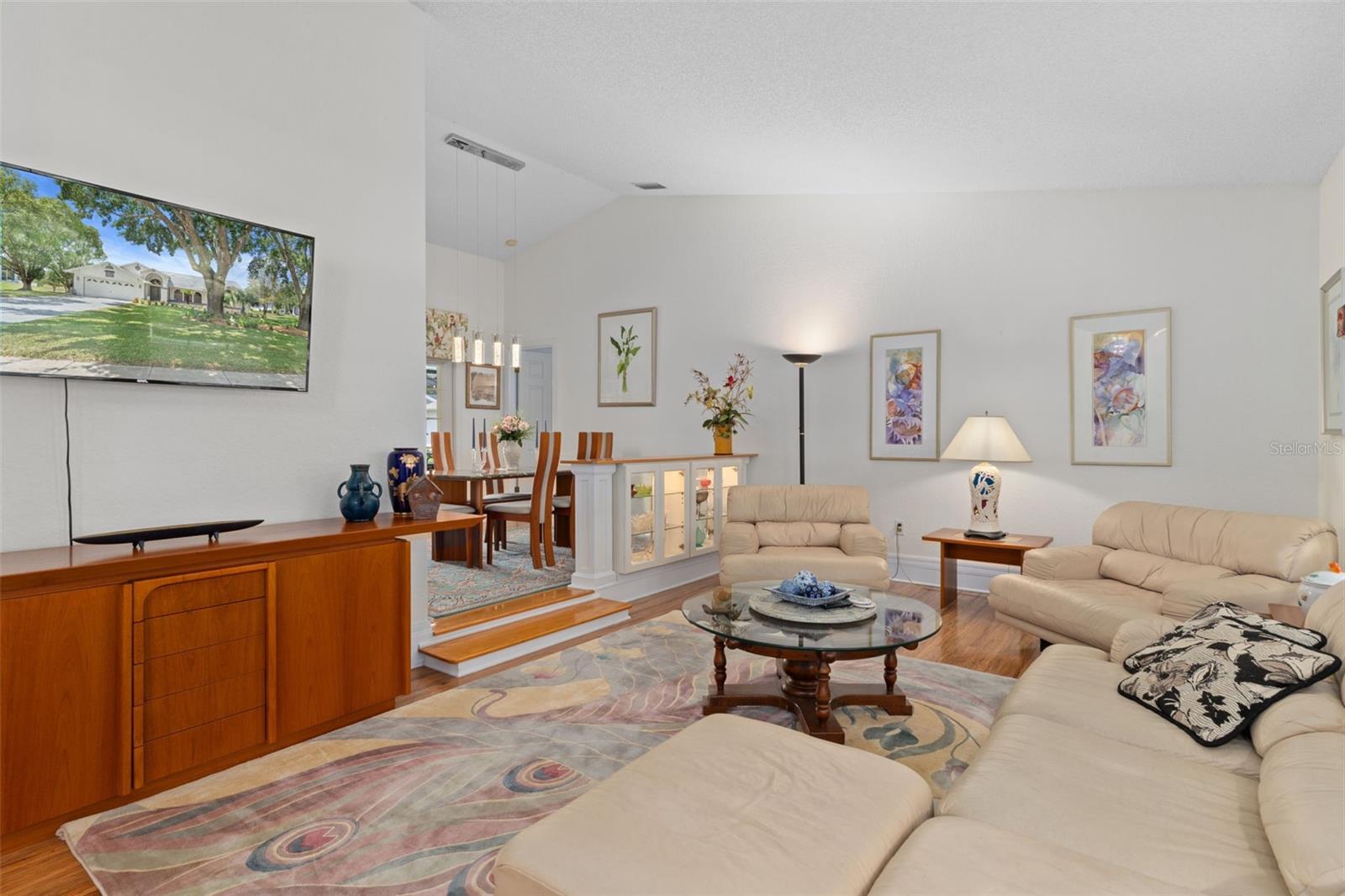 AUTUMN OAKS - Residential