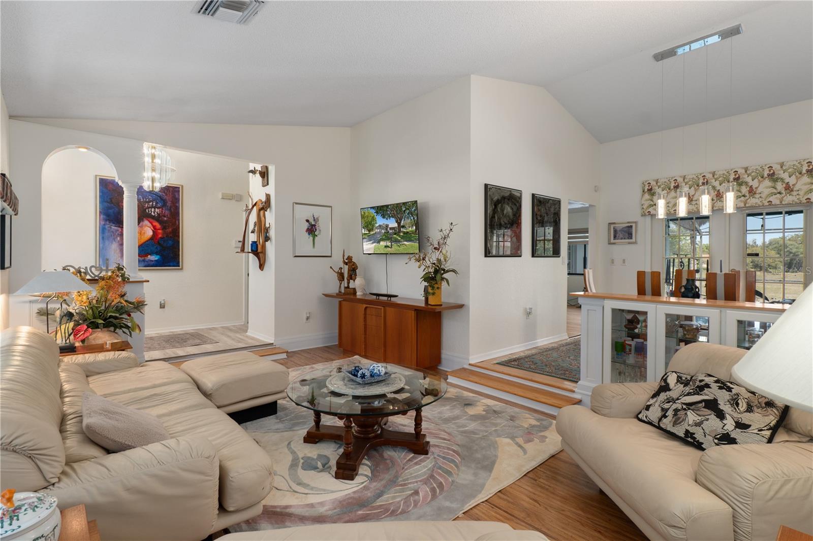 AUTUMN OAKS - Residential