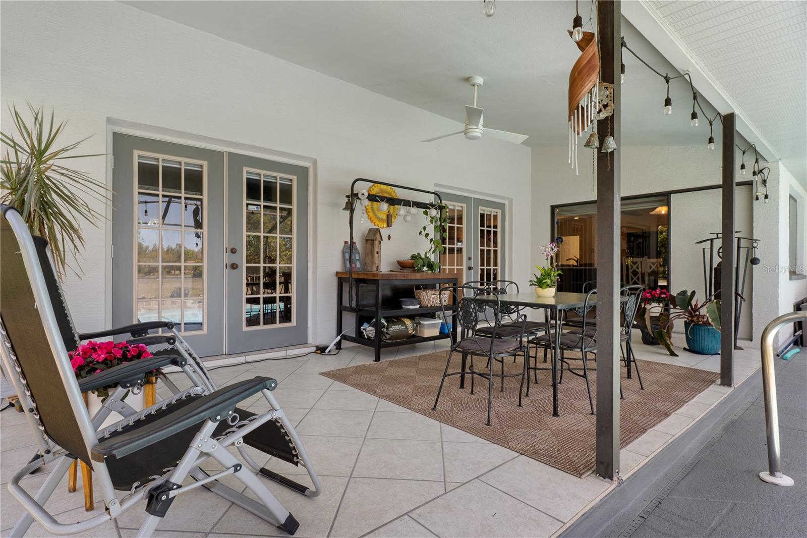 AUTUMN OAKS - Residential