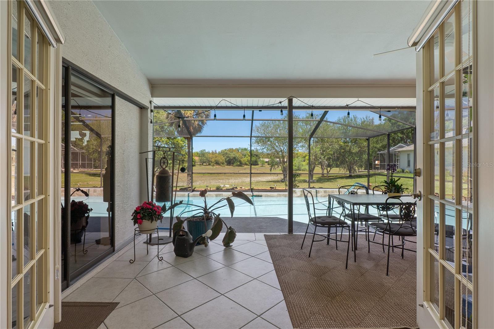 AUTUMN OAKS - Residential