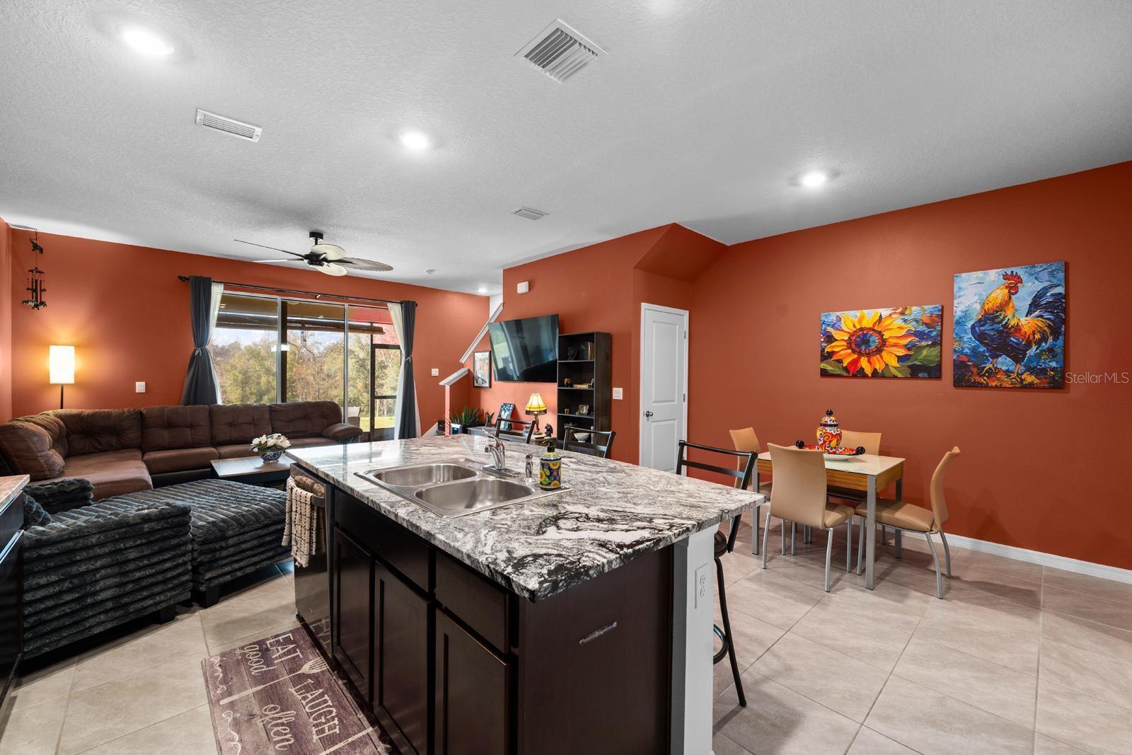 EASTHAVEN TWNHMS - Residential