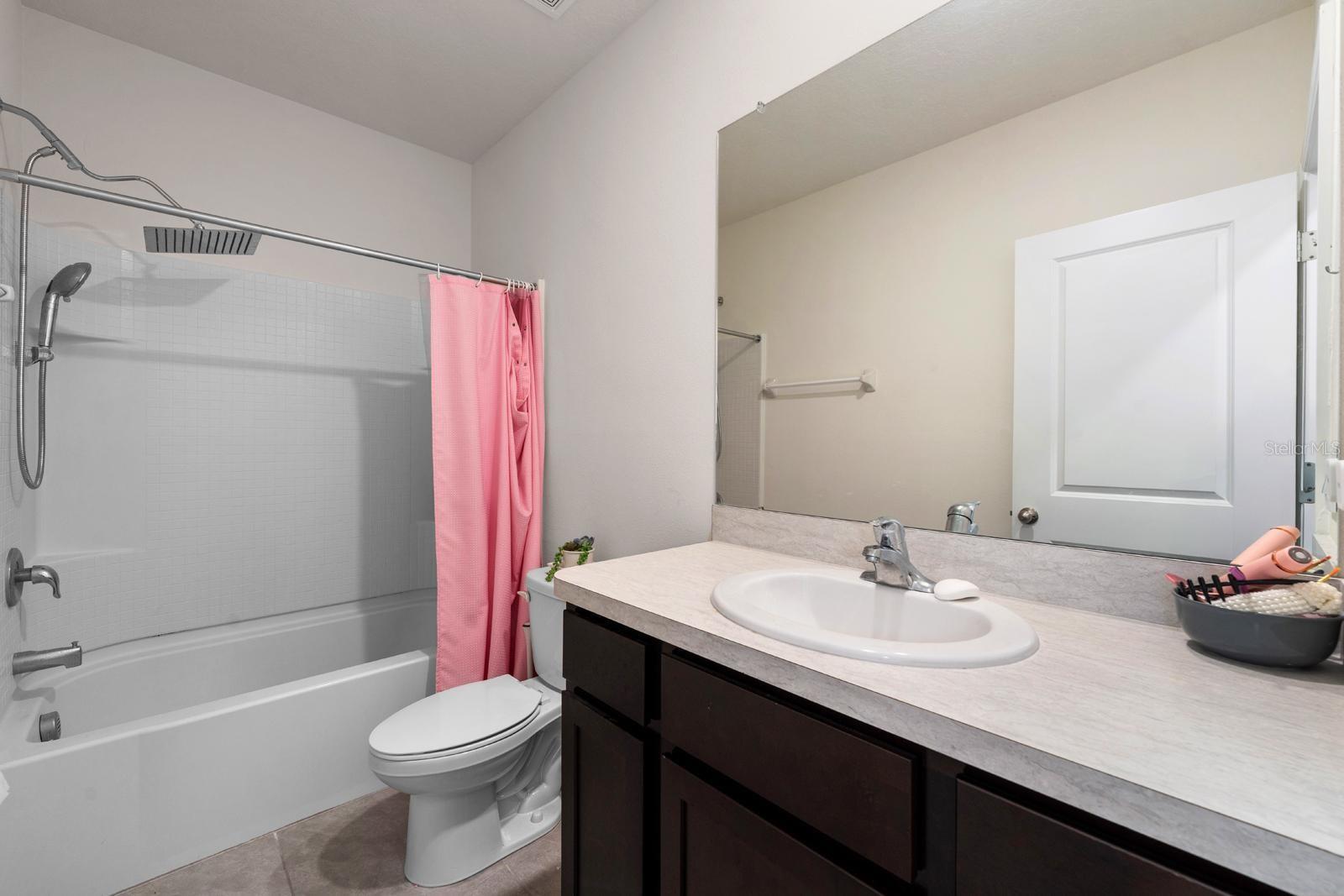 EASTHAVEN TWNHMS - Residential