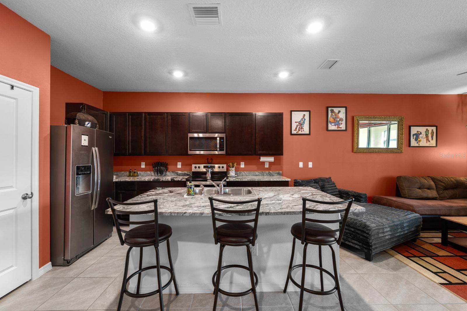 EASTHAVEN TWNHMS - Residential