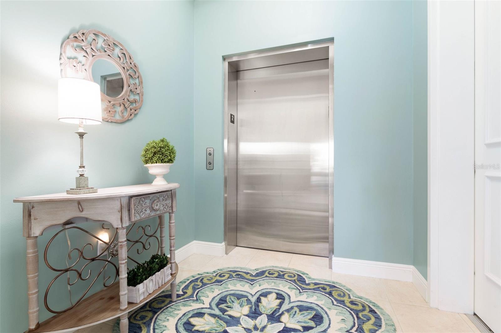20 CASA BELLA CIRCLE 902