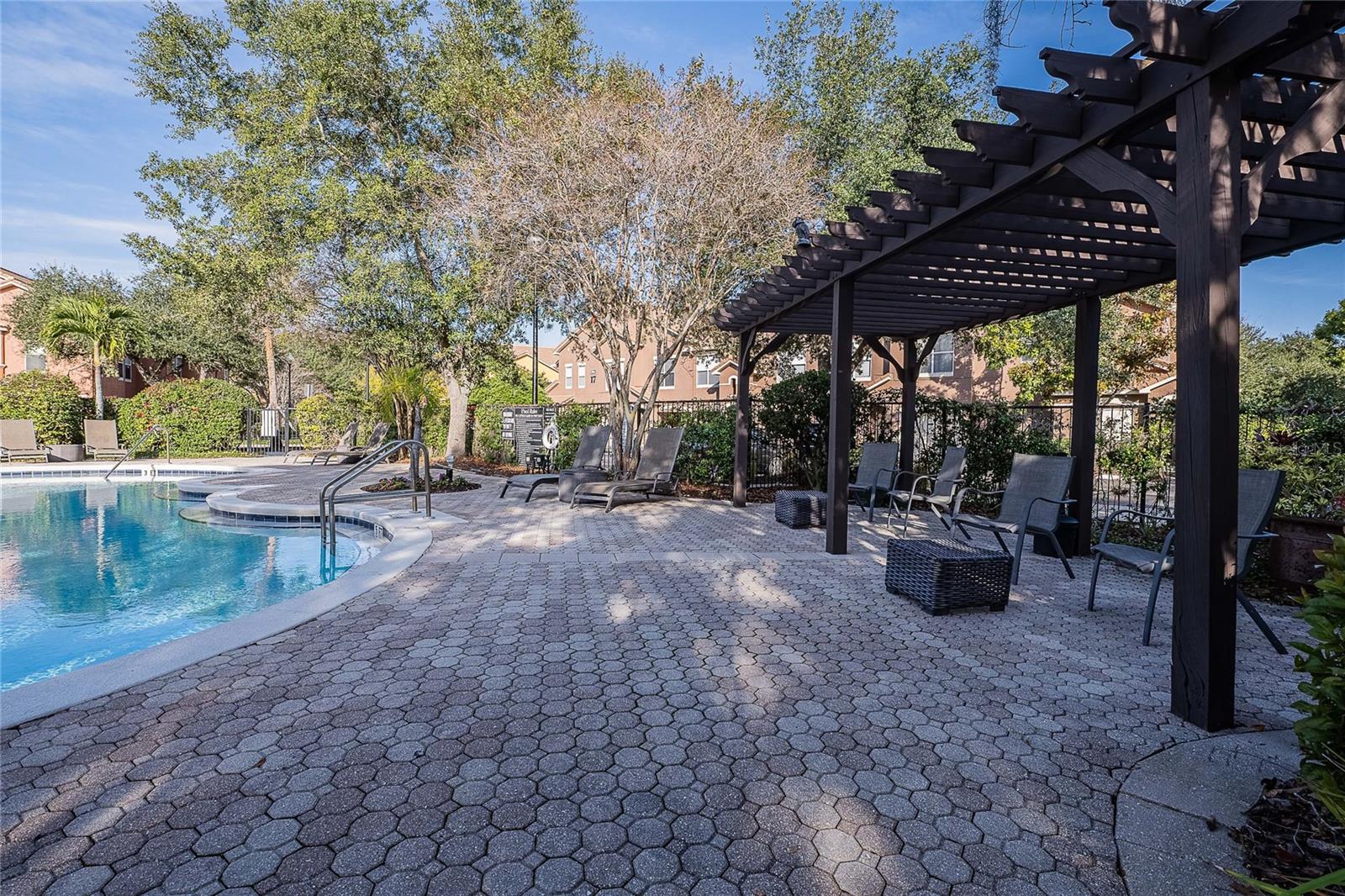 MIRABELLA - Residential