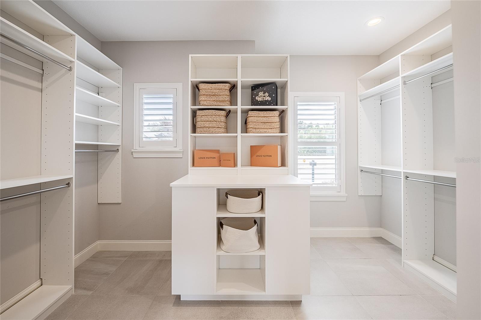 HERITAGE LAKES PH 02 - Residential