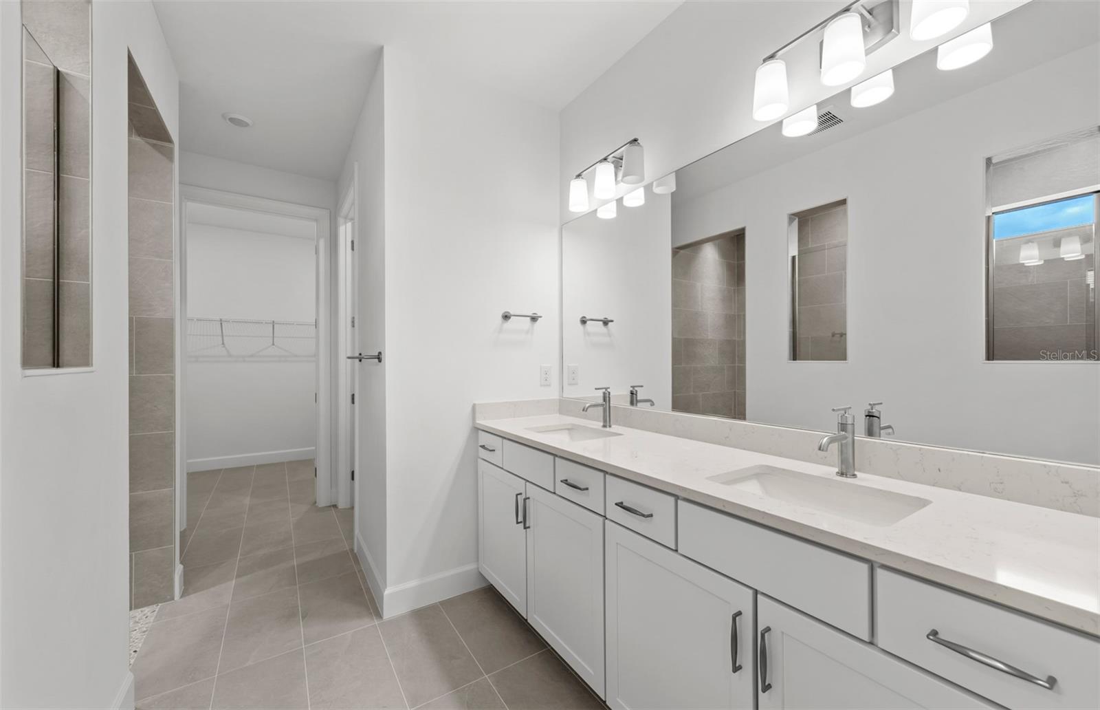 LAKESPUR WELLEN PARK - Residential