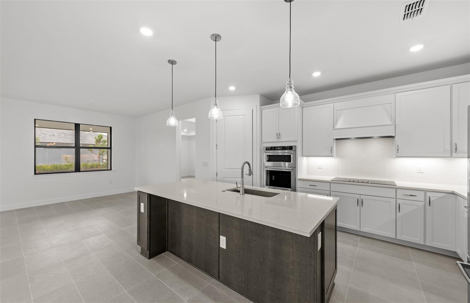 LAKESPUR WELLEN PARK - Residential