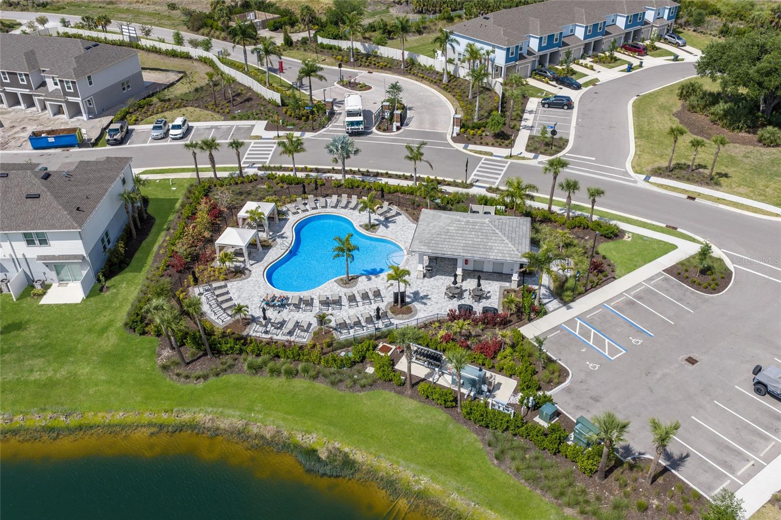 VINTERRA TOWNHOMES - Residential