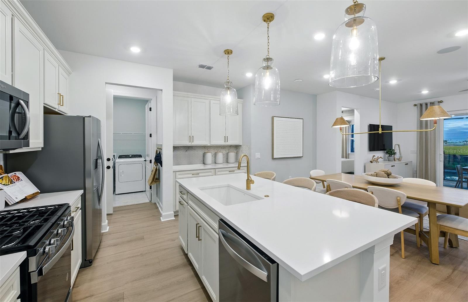 320 FISHTAIL PLACE