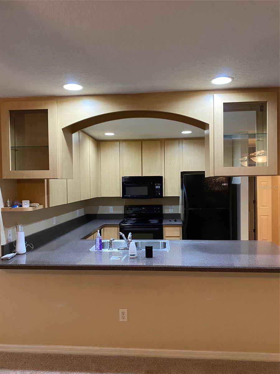 ROYAL OAK ESTATES FIFTH ADD - Residential Lease