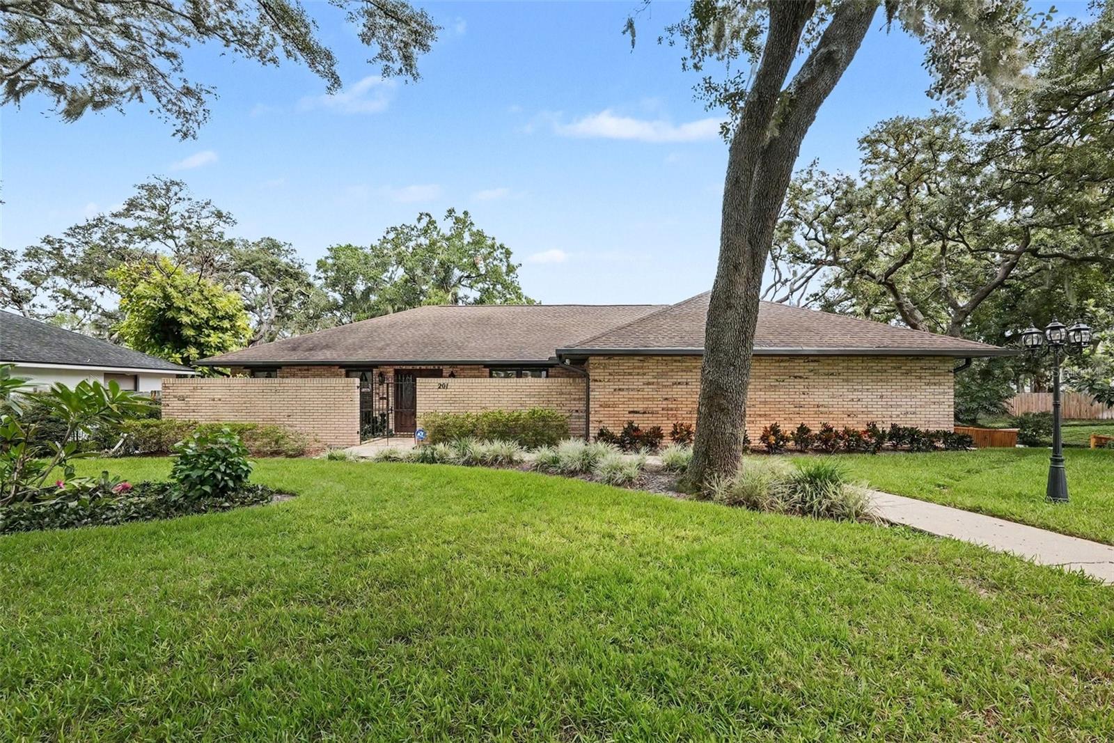 201 WILD OAK DRIVE