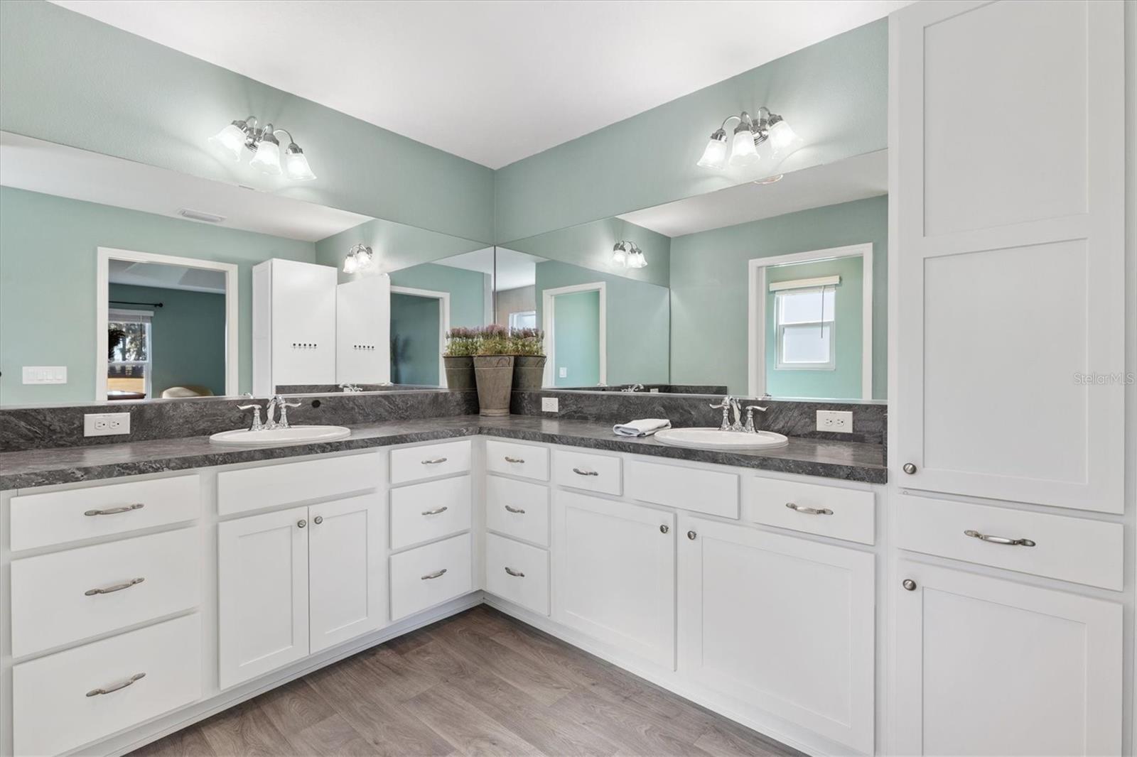 OXFORD OAKS PH 2 - Residential