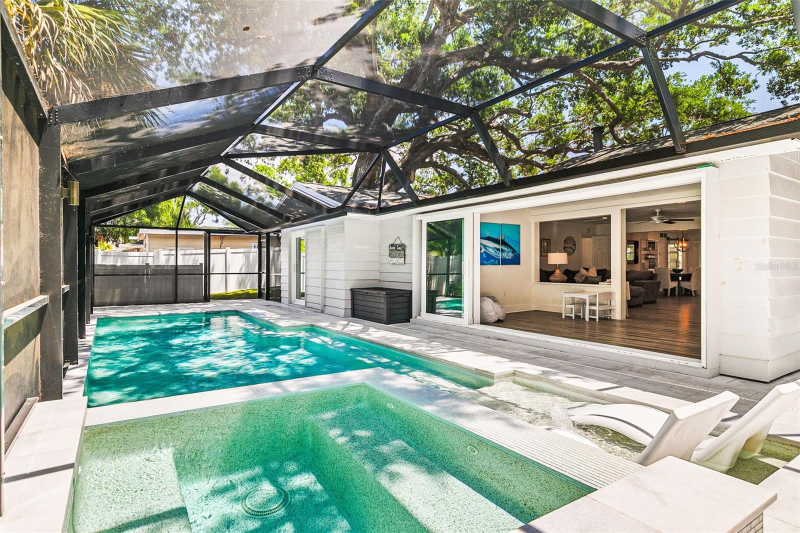 GREENWICH - Residential