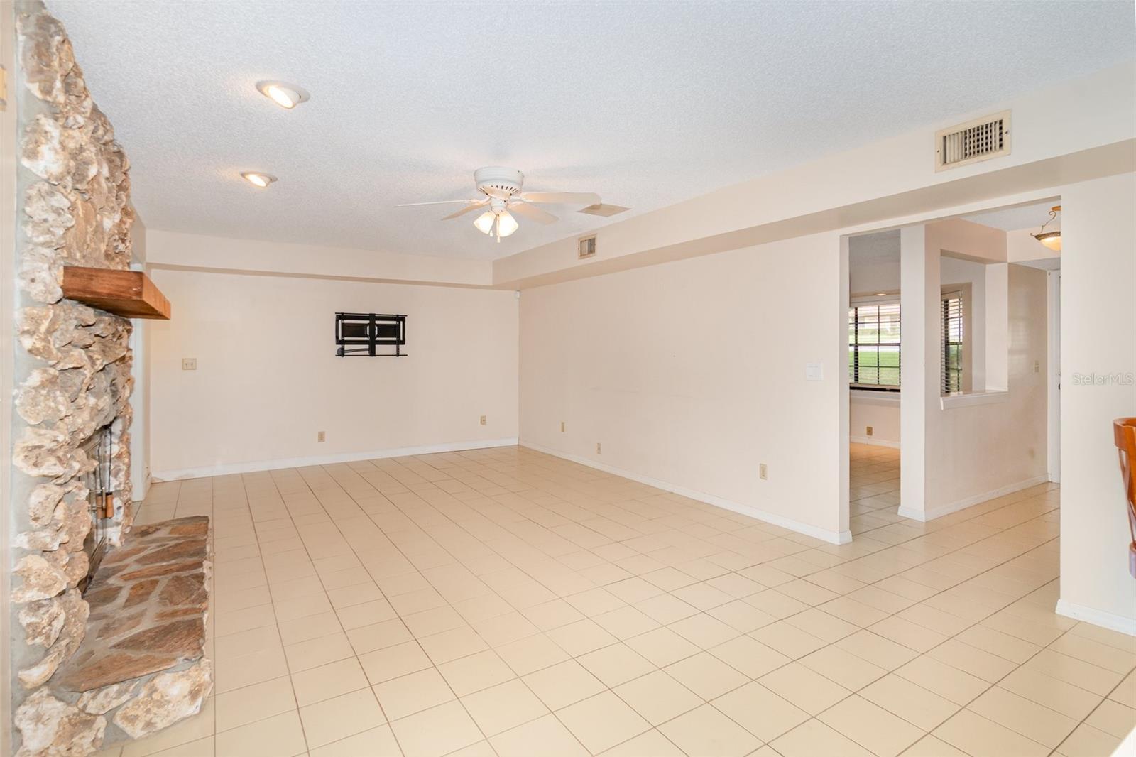 JENNIFER ESTATES - Residential