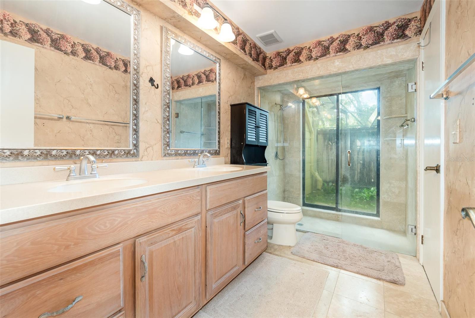 JENNIFER ESTATES - Residential