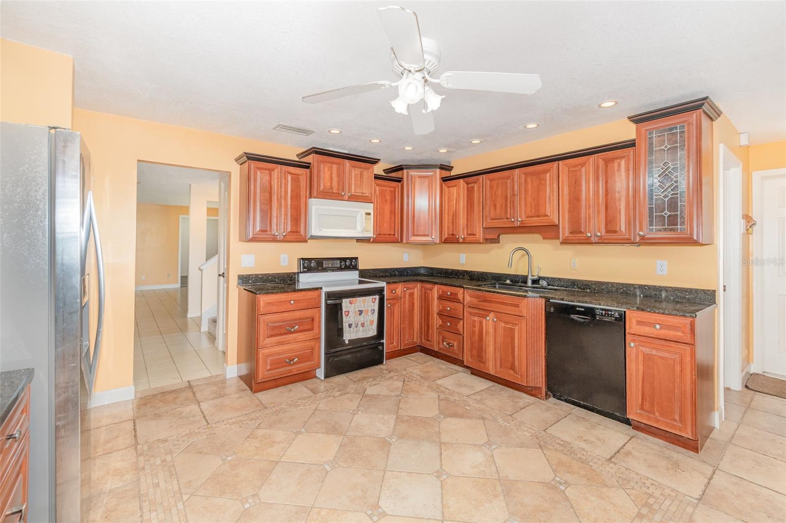 JENNIFER ESTATES - Residential