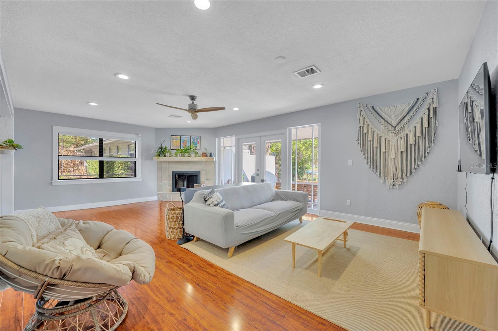 WELDONA REP - Residential Lease