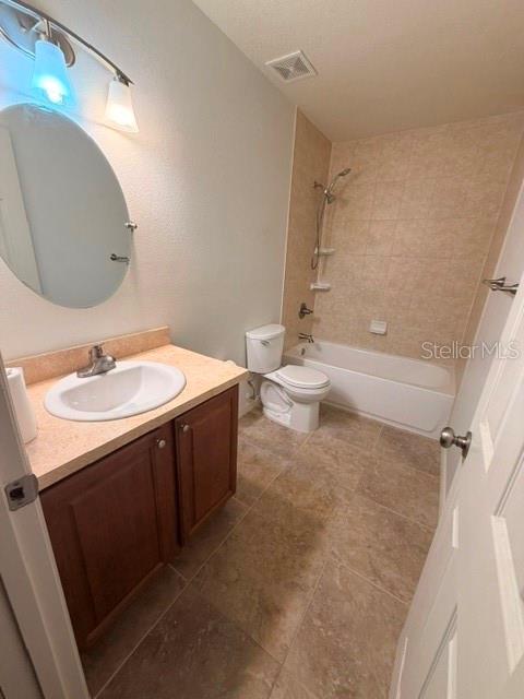 AMBER POINTE - Residential