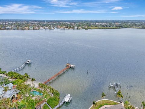 A home in SARASOTA
