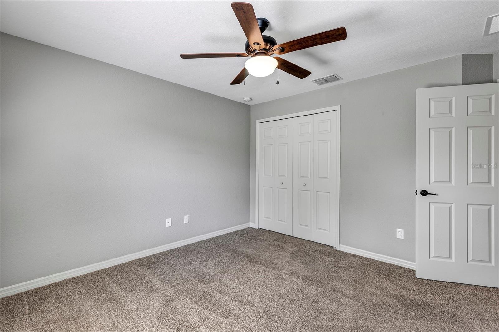 SEC 24 TWP 16 RGE 23 PLAT BOOK J PAGE 294 SILVER S - Residential Lease