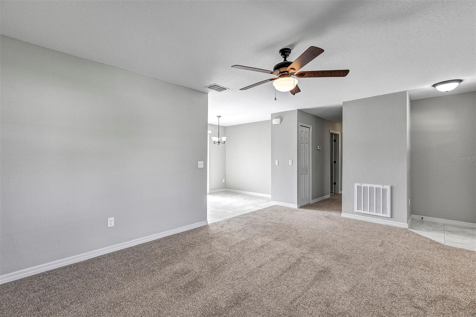 SEC 24 TWP 16 RGE 23 PLAT BOOK J PAGE 294 SILVER S - Residential Lease