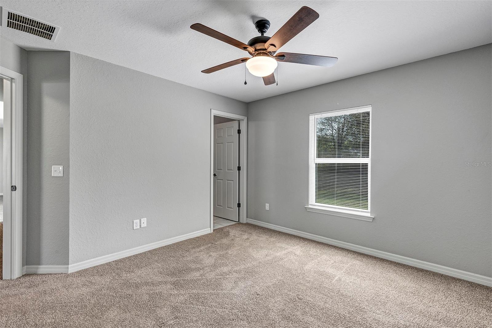 SEC 24 TWP 16 RGE 23 PLAT BOOK J PAGE 294 SILVER S - Residential Lease