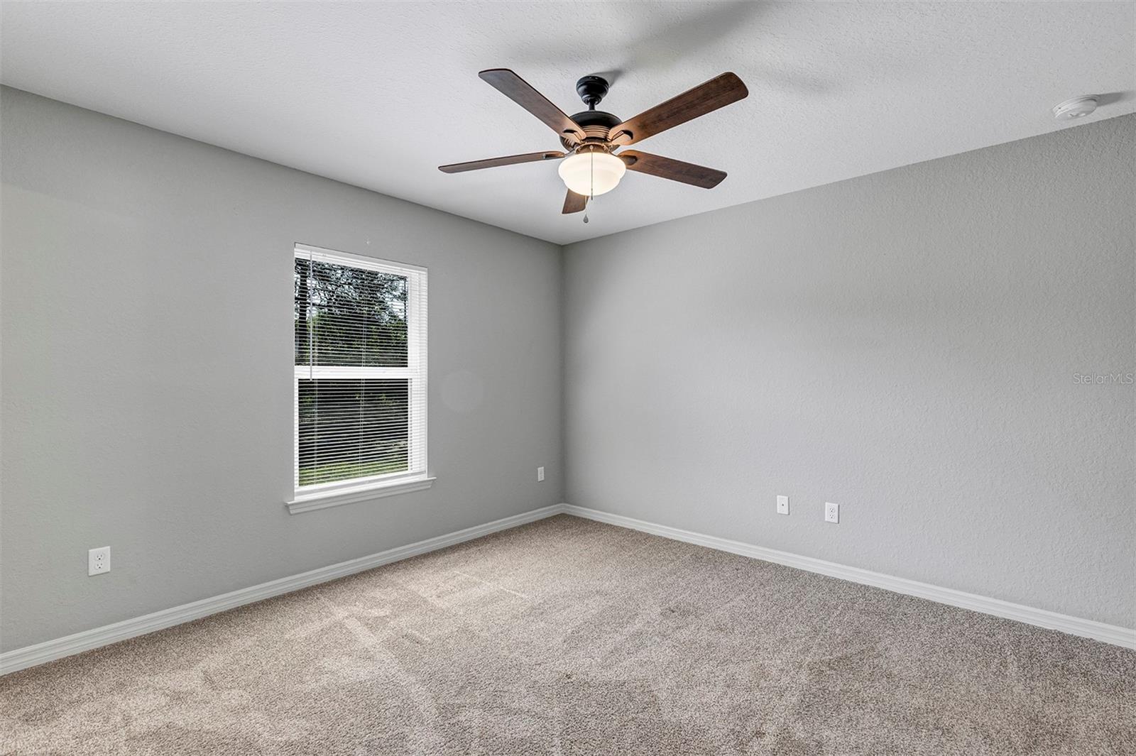 SEC 24 TWP 16 RGE 23 PLAT BOOK J PAGE 294 SILVER S - Residential Lease