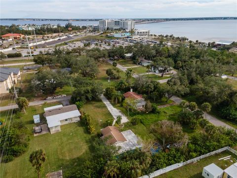 A home in PUNTA GORDA