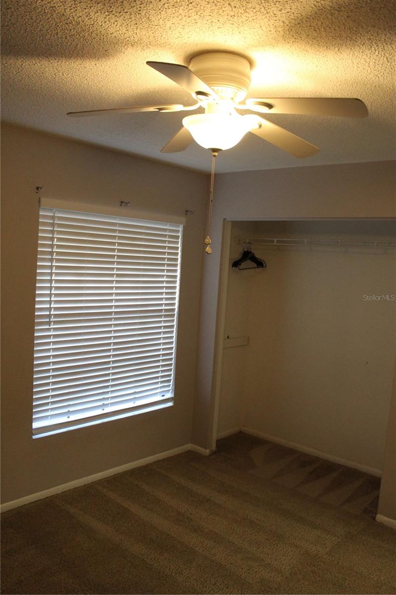 LAURELON VILLAGE OF MEADOWOOD - Residential Lease