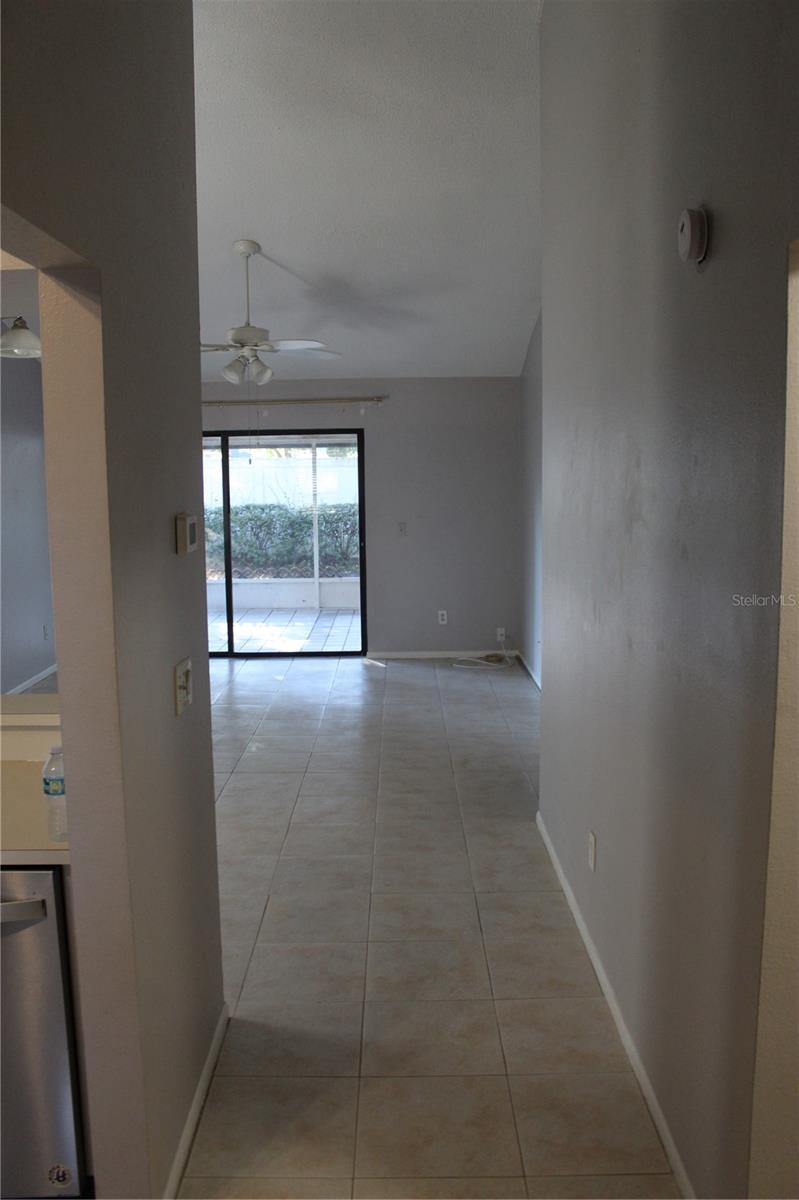 LAURELON VILLAGE OF MEADOWOOD - Residential Lease