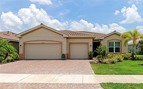 Single Family Residence in VENICE FL 20630 OVID LANE 2.jpg