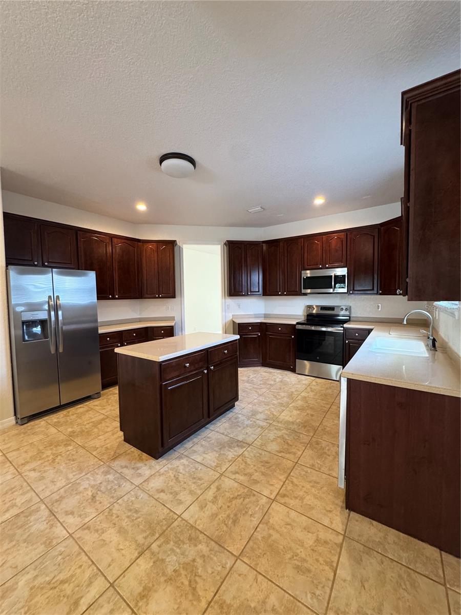 PALISADES PH 02E LT 208 - Residential Lease