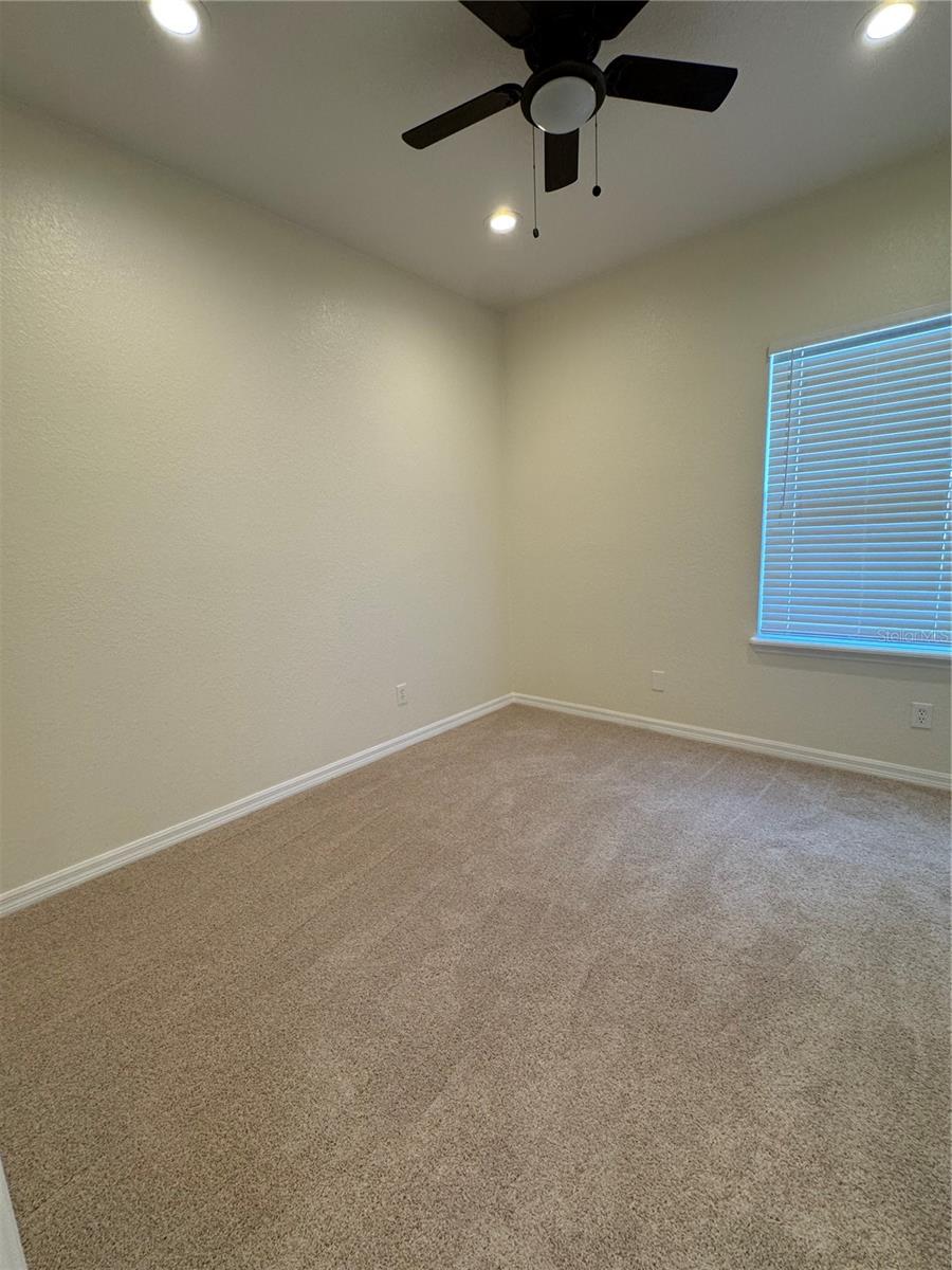 PALISADES PH 02E LT 208 - Residential Lease
