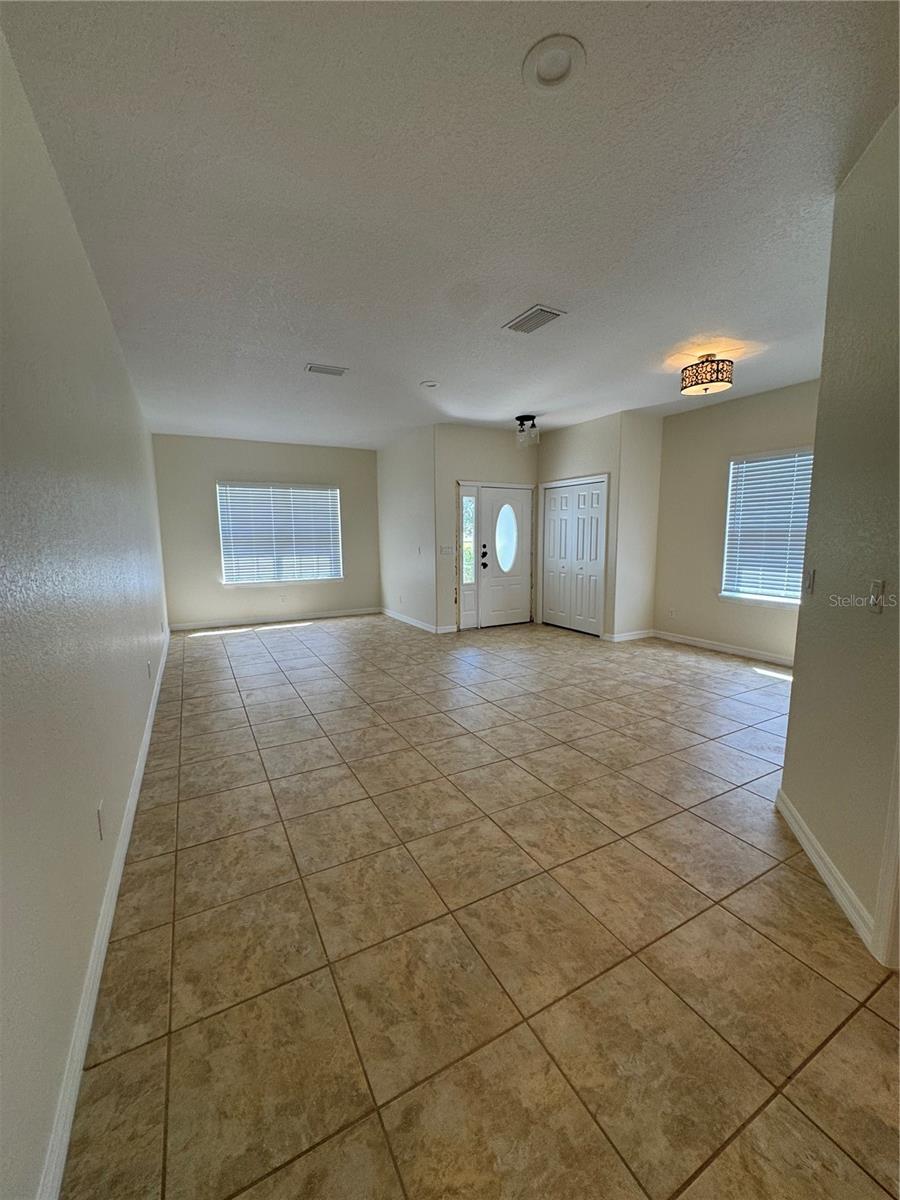 PALISADES PH 02E LT 208 - Residential Lease