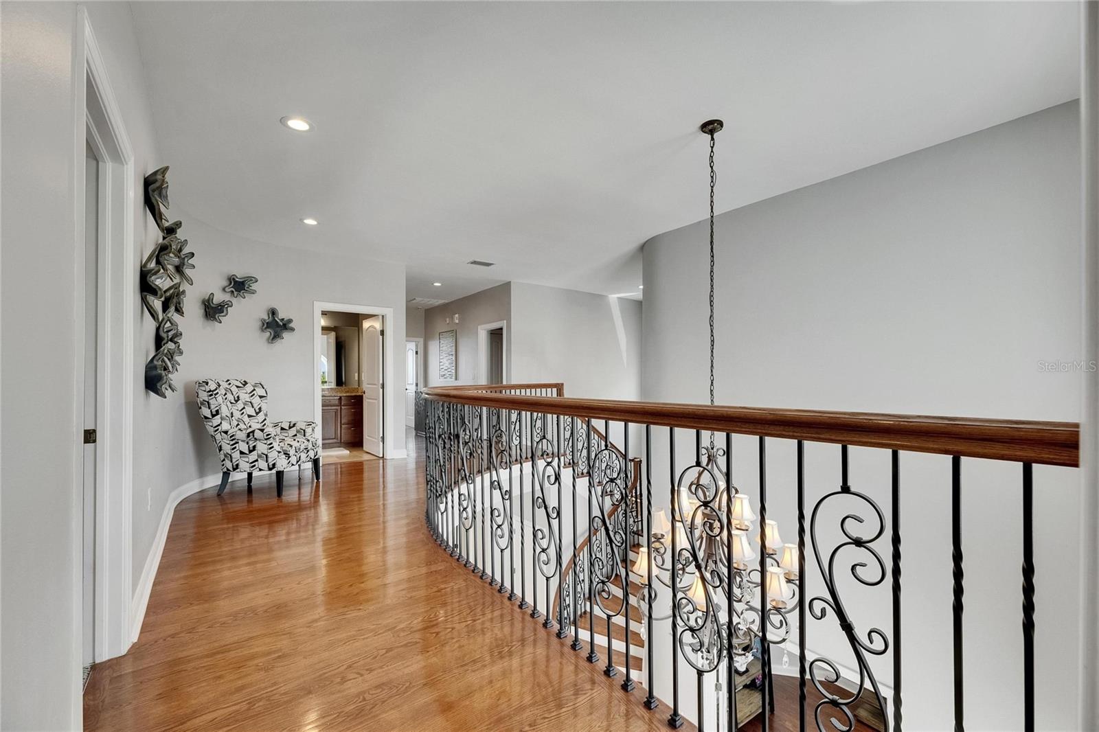 BAY VISTA - Residential