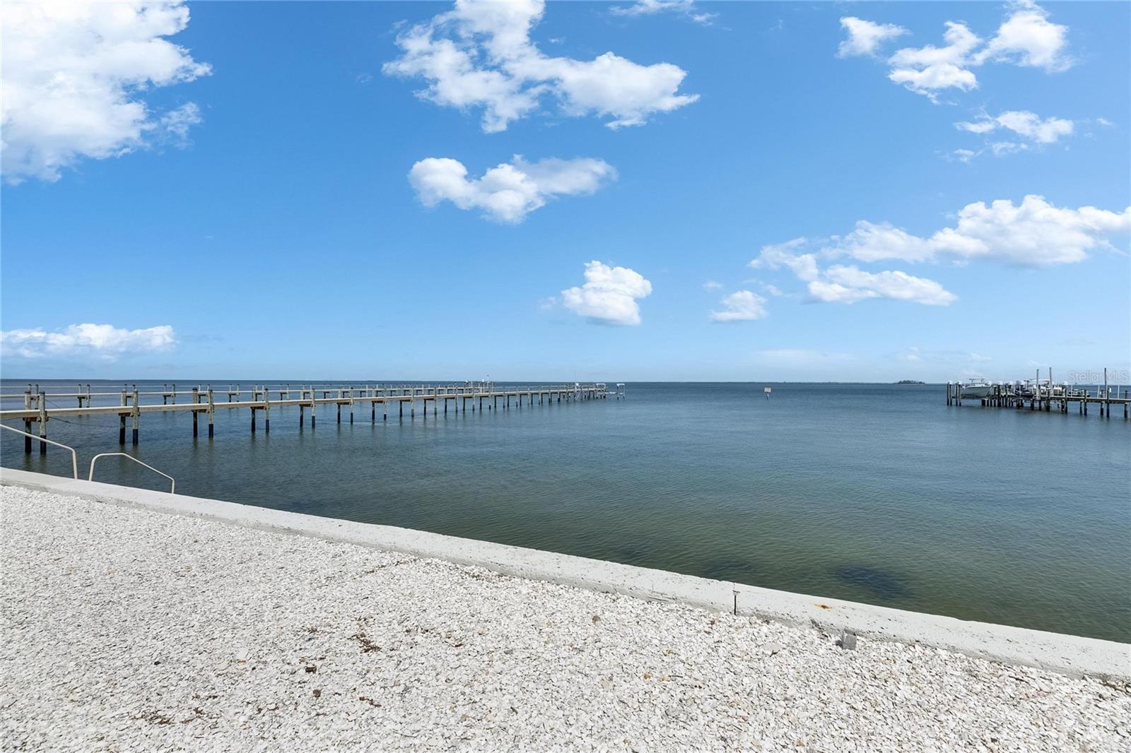 BAY VISTA - Residential