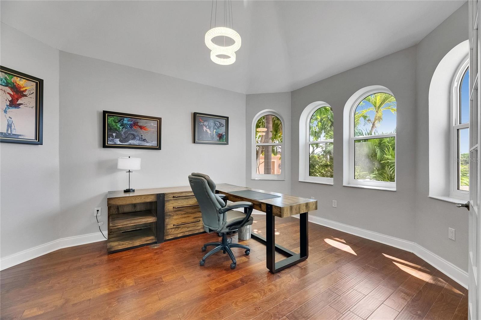 BAY VISTA - Residential